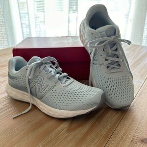 New Balance Blue and White Athletic Shoes for Performance